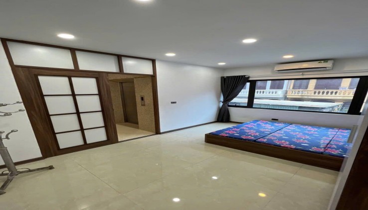 Cho thuê căn hộ chung cư 36 Giang Văn Minh, 70m2, tầng 3, 2 ngủ, 12tr - cho ở hộ GĐ, nhóm lịch sự.